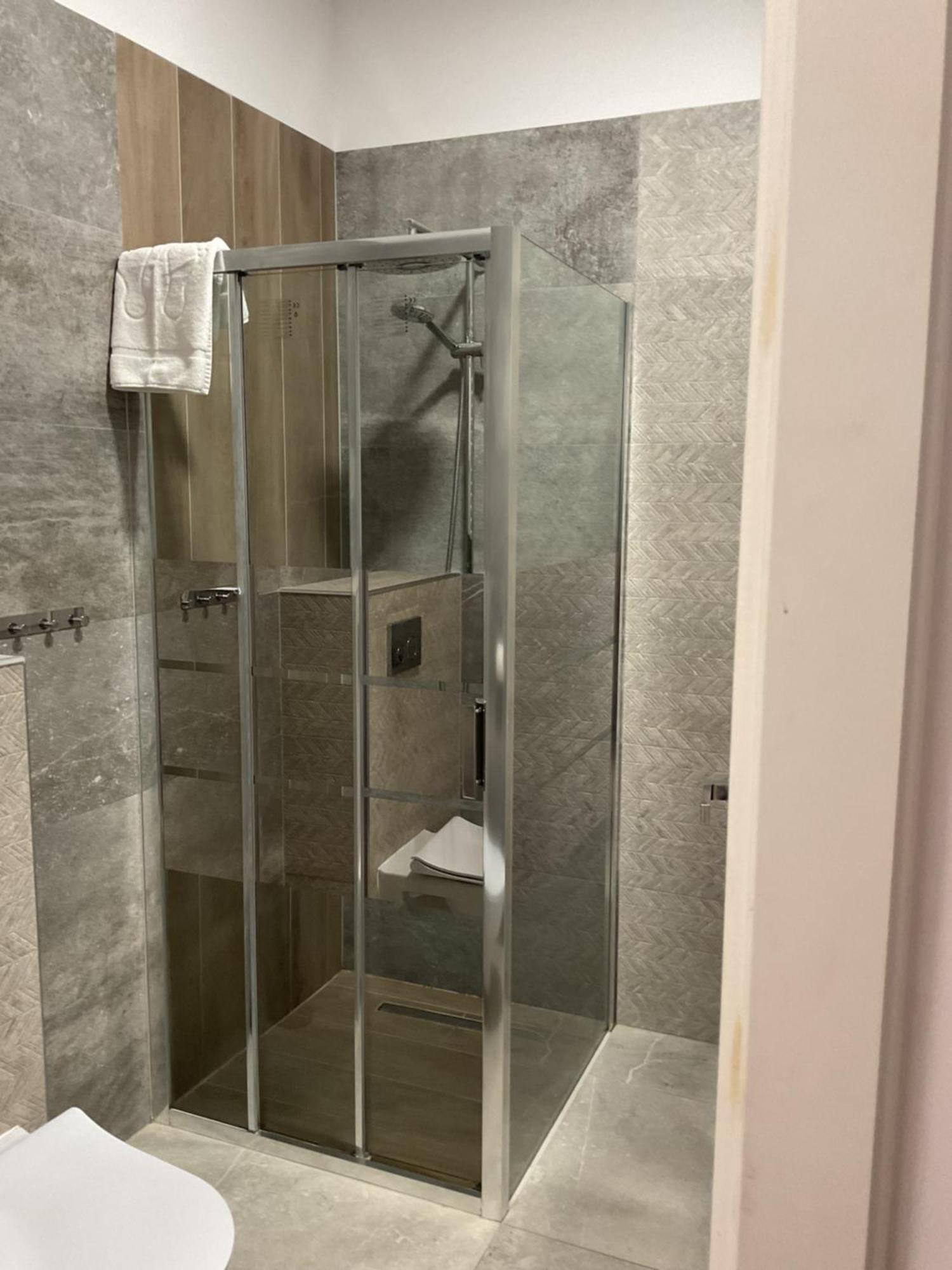 Omorika Na Zamkowej Appartement Krakau Buitenkant foto