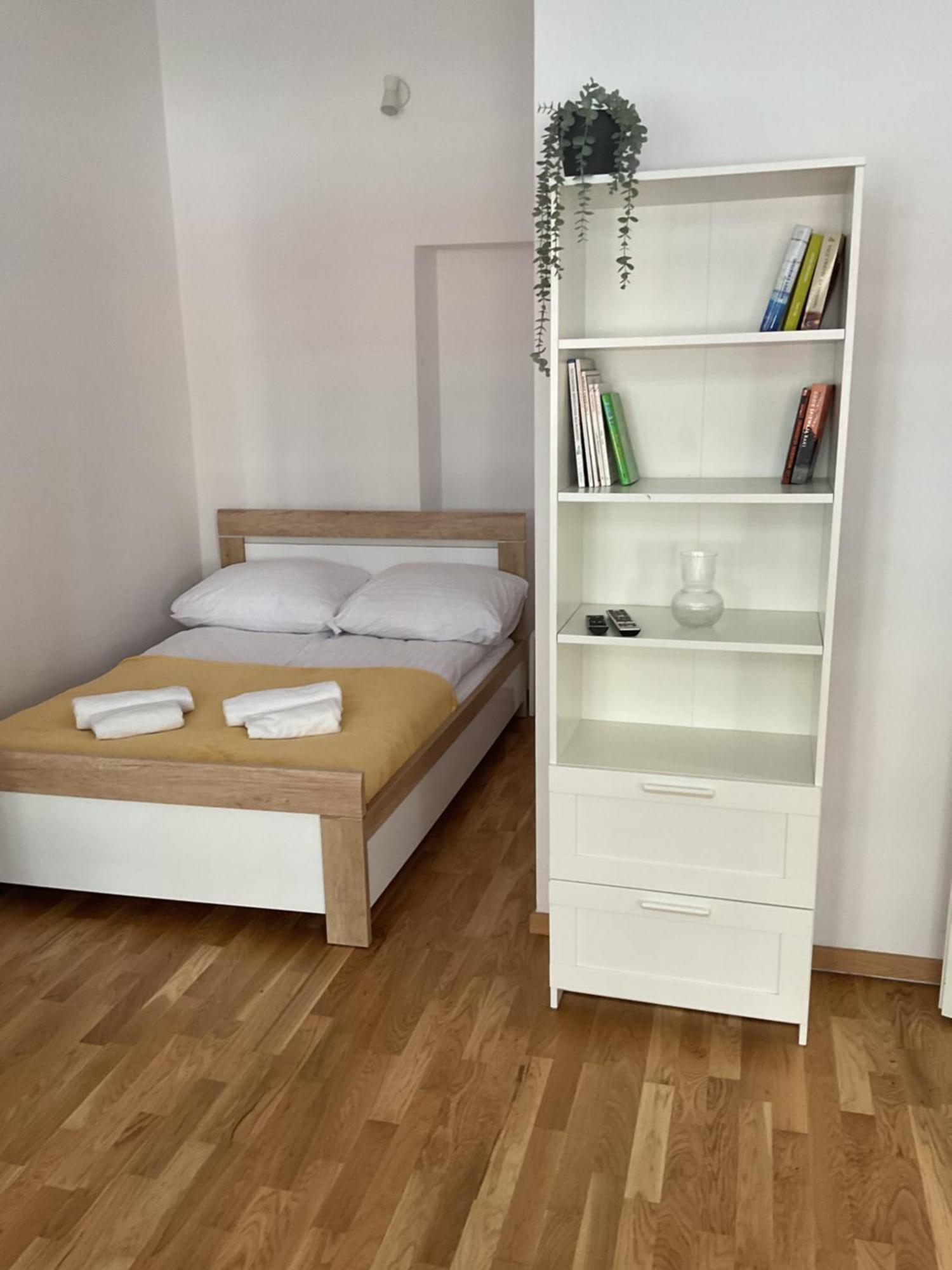 Omorika Na Zamkowej Appartement Krakau Buitenkant foto