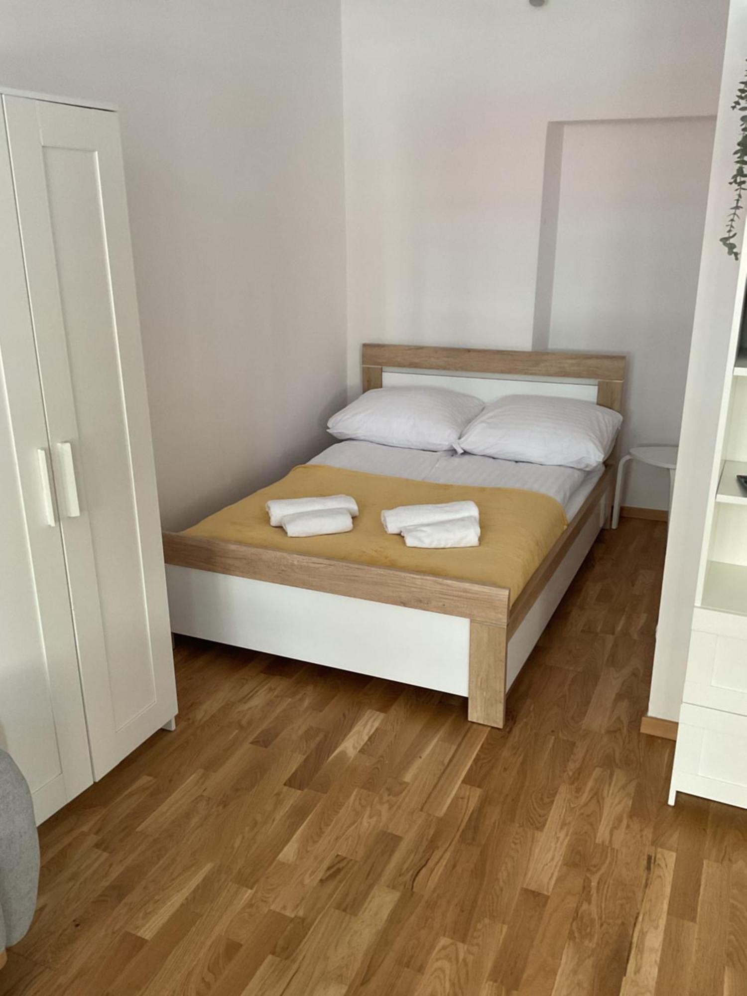 Omorika Na Zamkowej Appartement Krakau Buitenkant foto