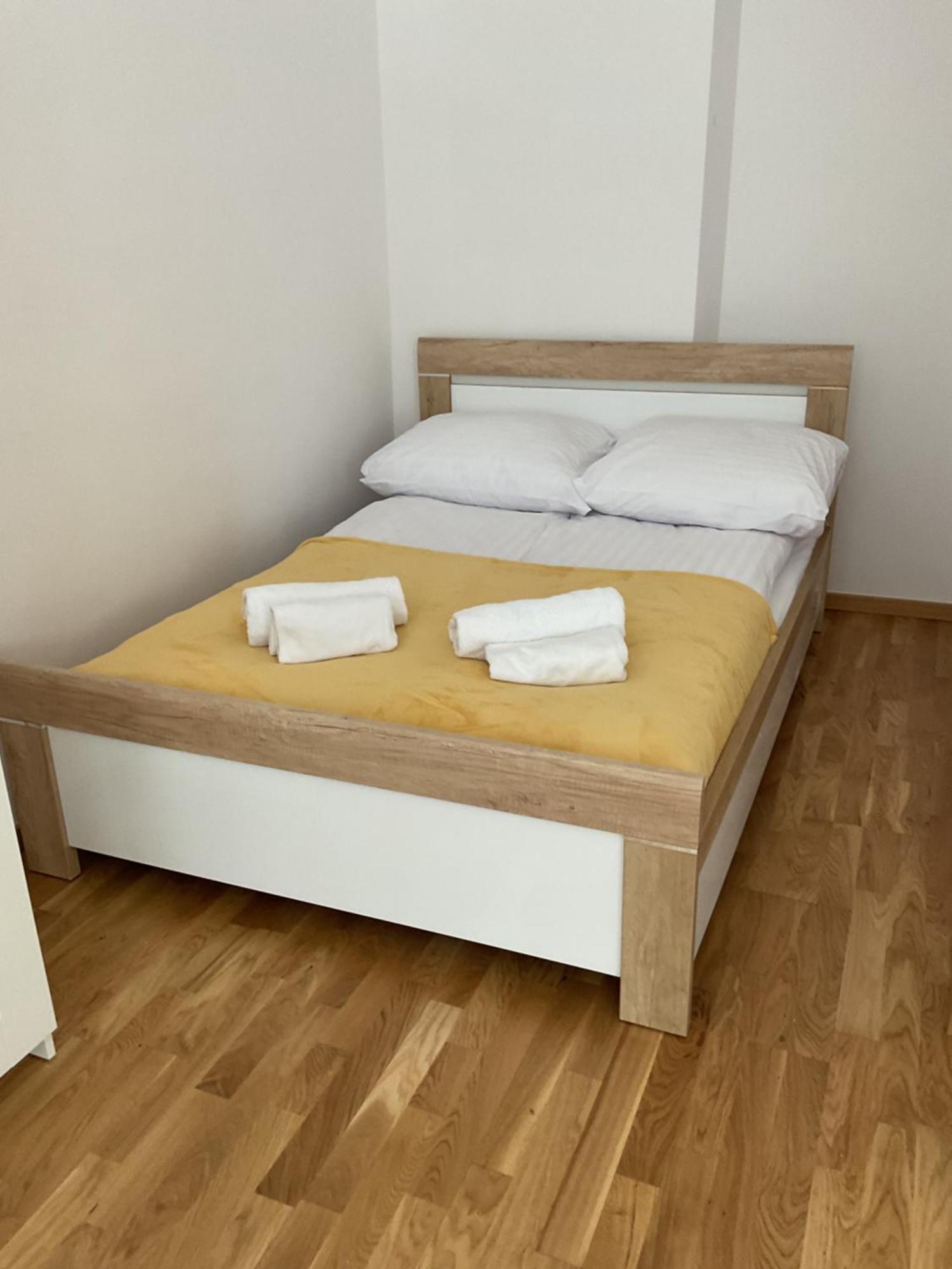 Omorika Na Zamkowej Appartement Krakau Buitenkant foto